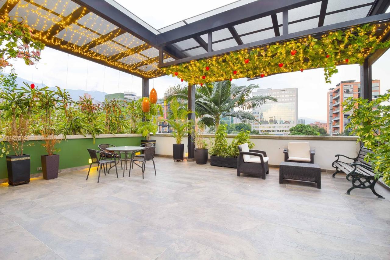 Camelot Apartahotel 麦德林 外观 照片